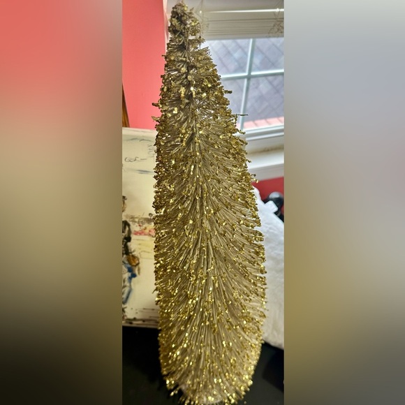 Wondershop Other - Target wonder shop gold Christmas tree